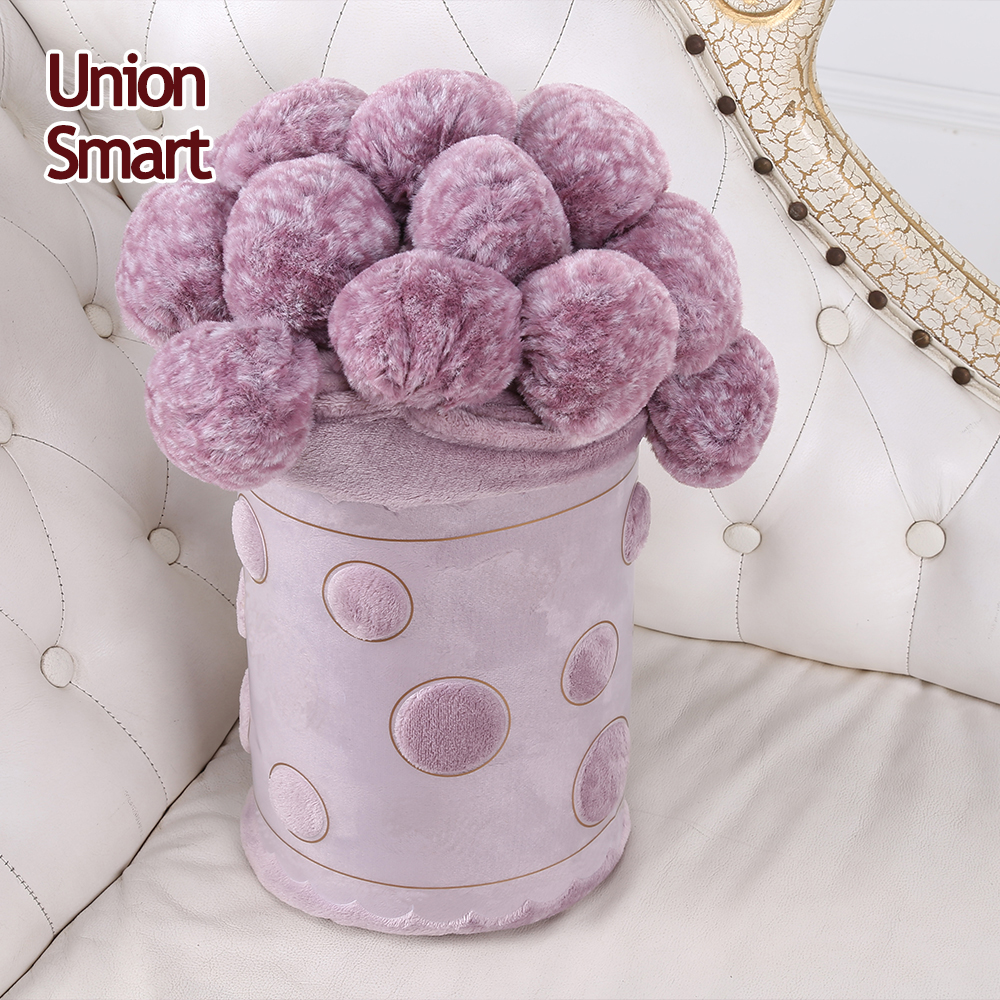 Quality assurance sofa flannel polyester blanket with pompoms decorative coral fleece blanket mantas