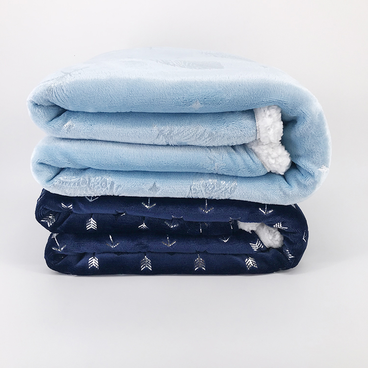 Wholesale reversible sherpa flannel fleece blankets with foil printed luxury bedding throw