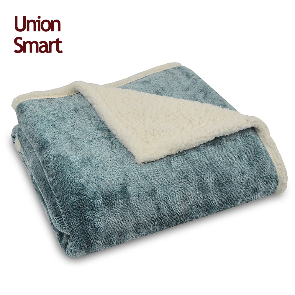 Modern design super soft Cationic solid flannel fleece blanket with sherpa back