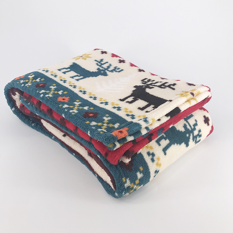 Christmas style cute printed 100% polyester coral fleece decorative blanket with tassel