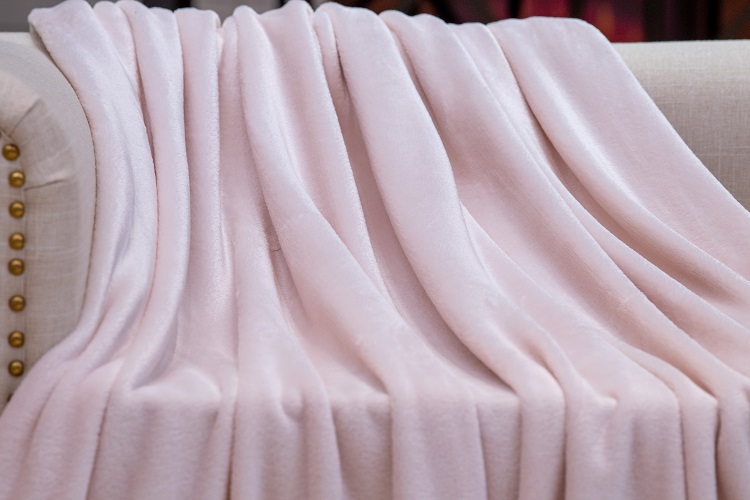 Solid flannel coral fleece blanket with back side printed PV pom poms bed throw decorative blanket for bedding