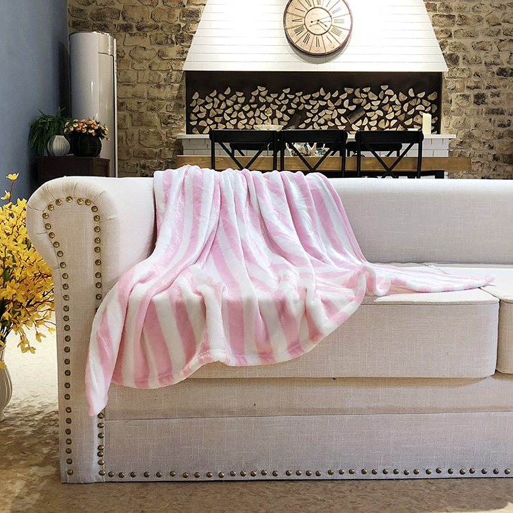 Soft microfiber black and white plaid printed flannel fleece fuzzy blanket throw