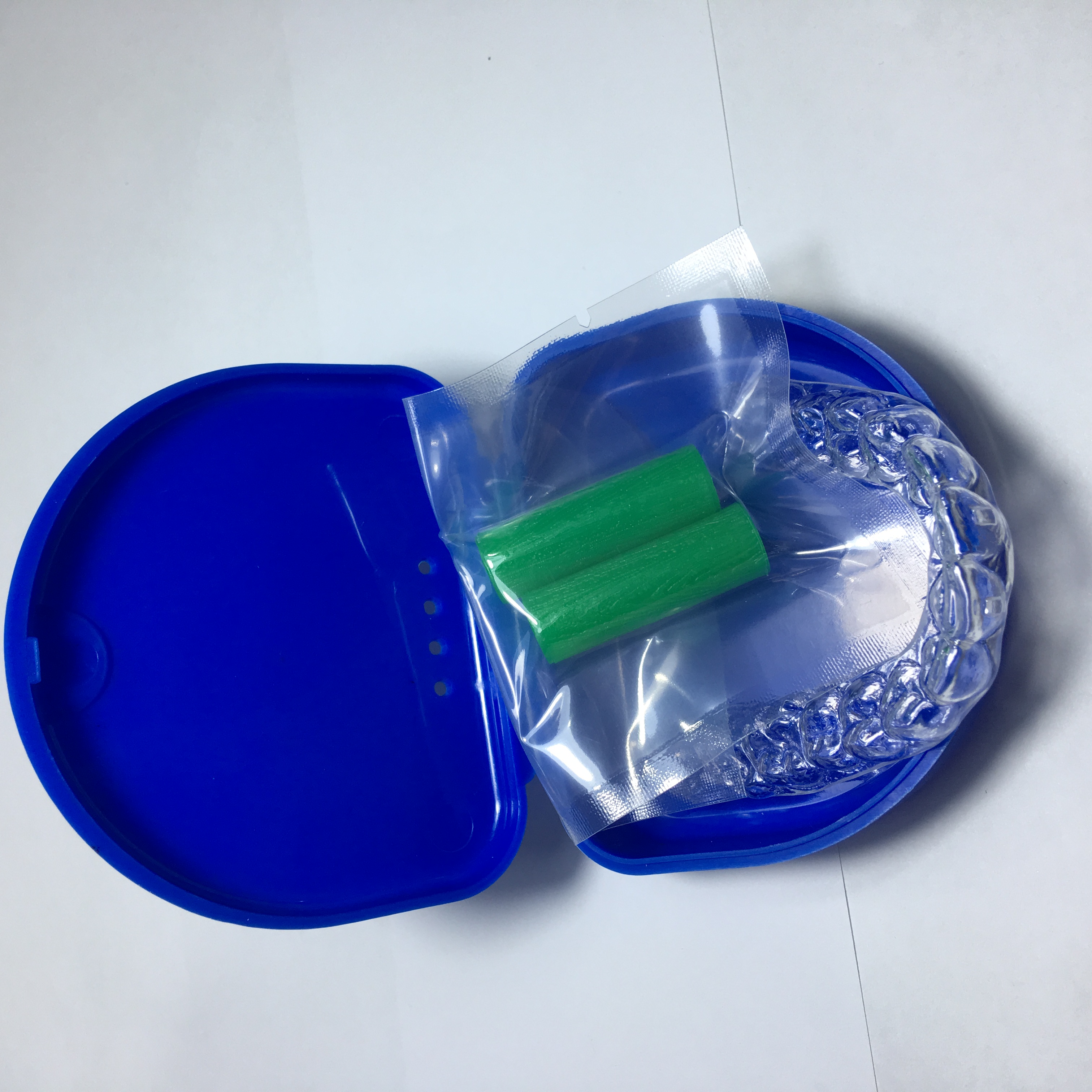 Clip-on Veneers