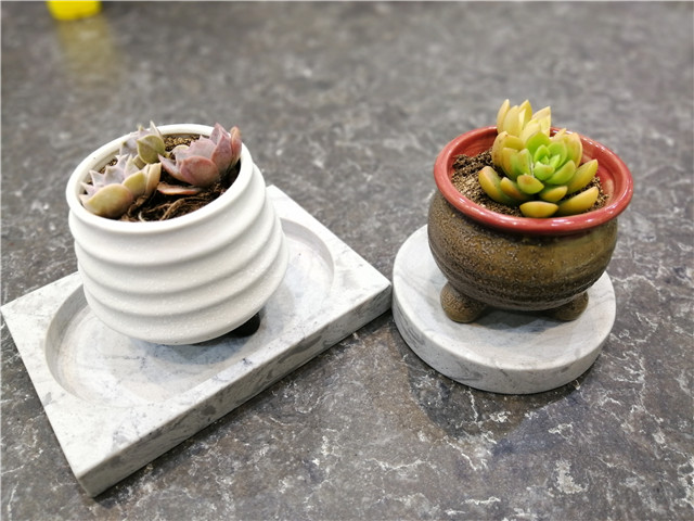 Dulang kecil batu kuarza yang indah