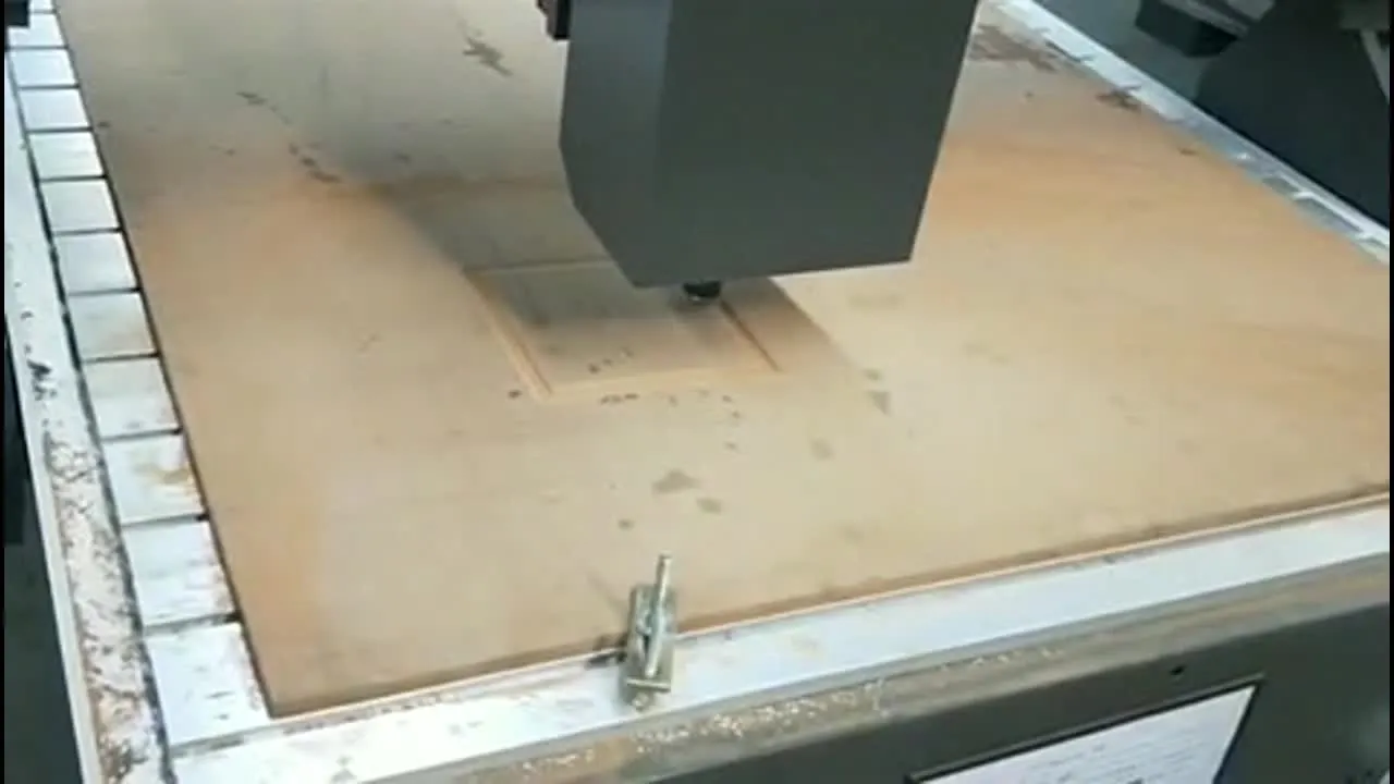 Máquina CNC de grabado de madera CNC económica 1530 para madera y