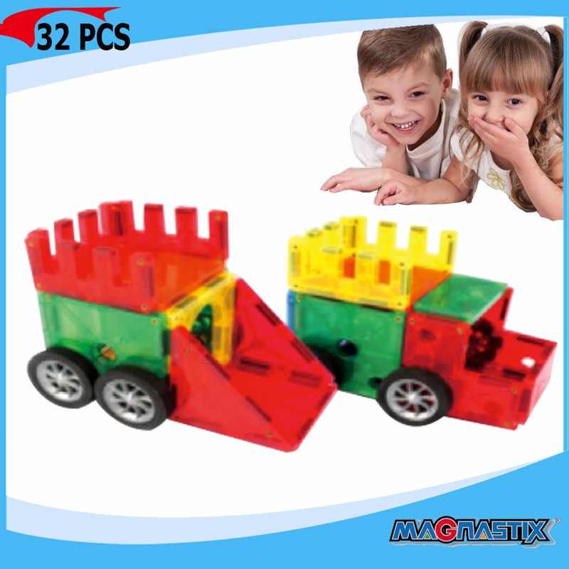 Magnetic Toys8332-32-Piece Clear Colors Magnetic Tiles Deluxe Building Set with Car