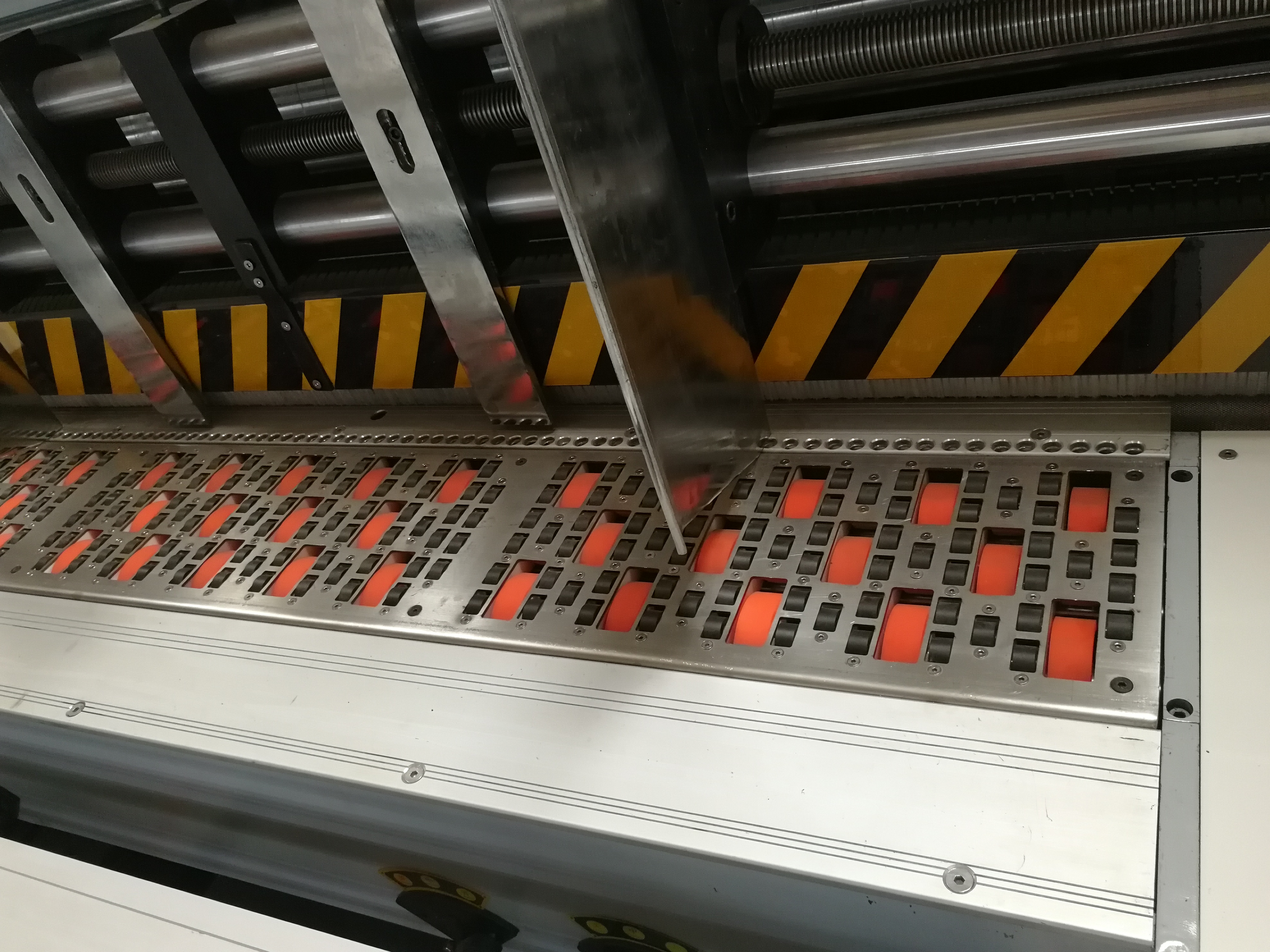 High Speed Automatic Printing Slotting Die-cutting Machine