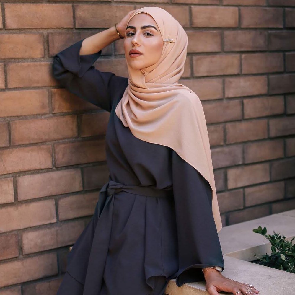 New Fashion Islamic Clothing Two Pieces Suit Top and Pants Soft Crepe Muslim Women Clothing