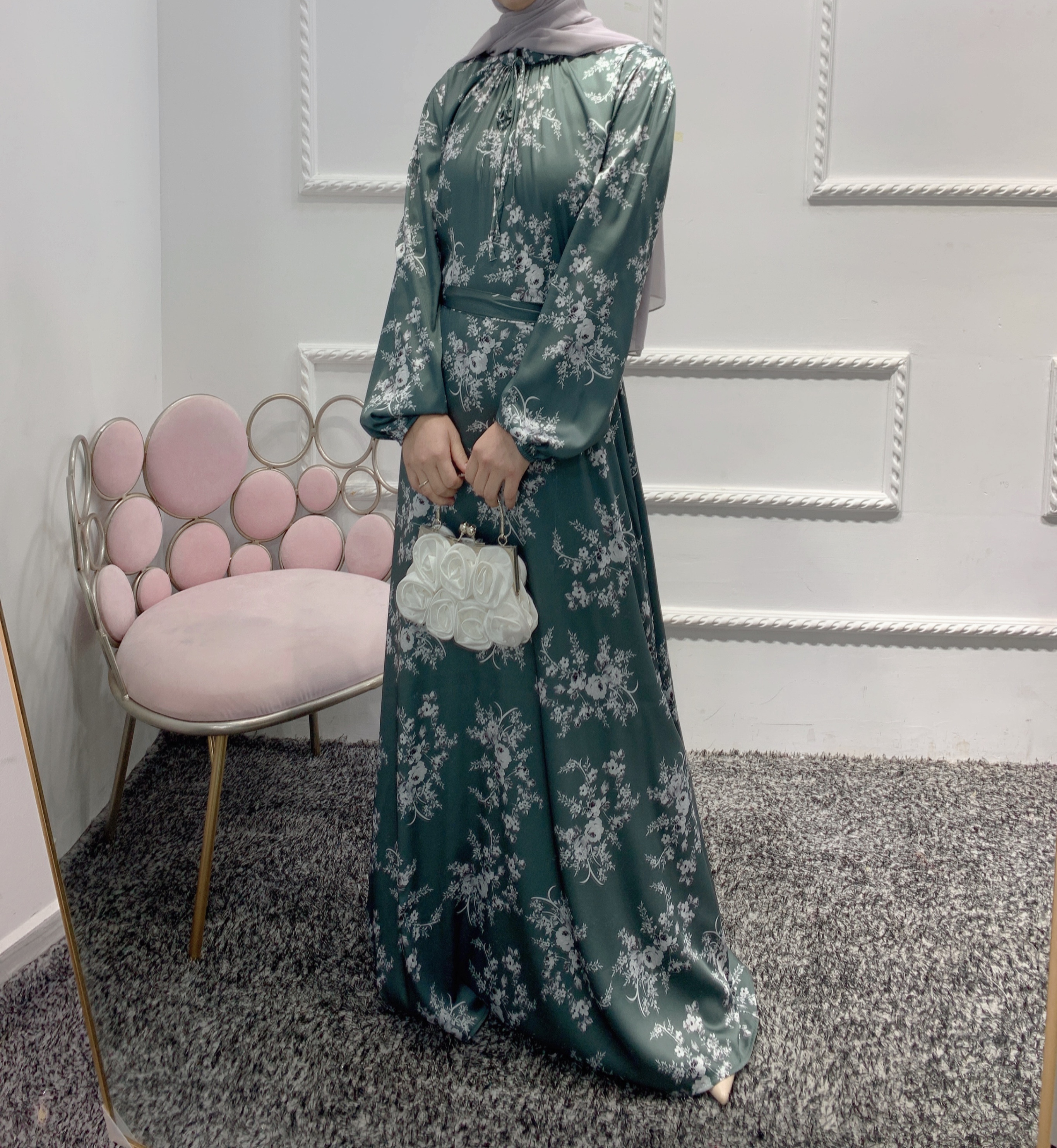 2021 Dec New High Quality Islamic Clothing Floral print Satin Abaya Muslim Women Elegant Dress In stock