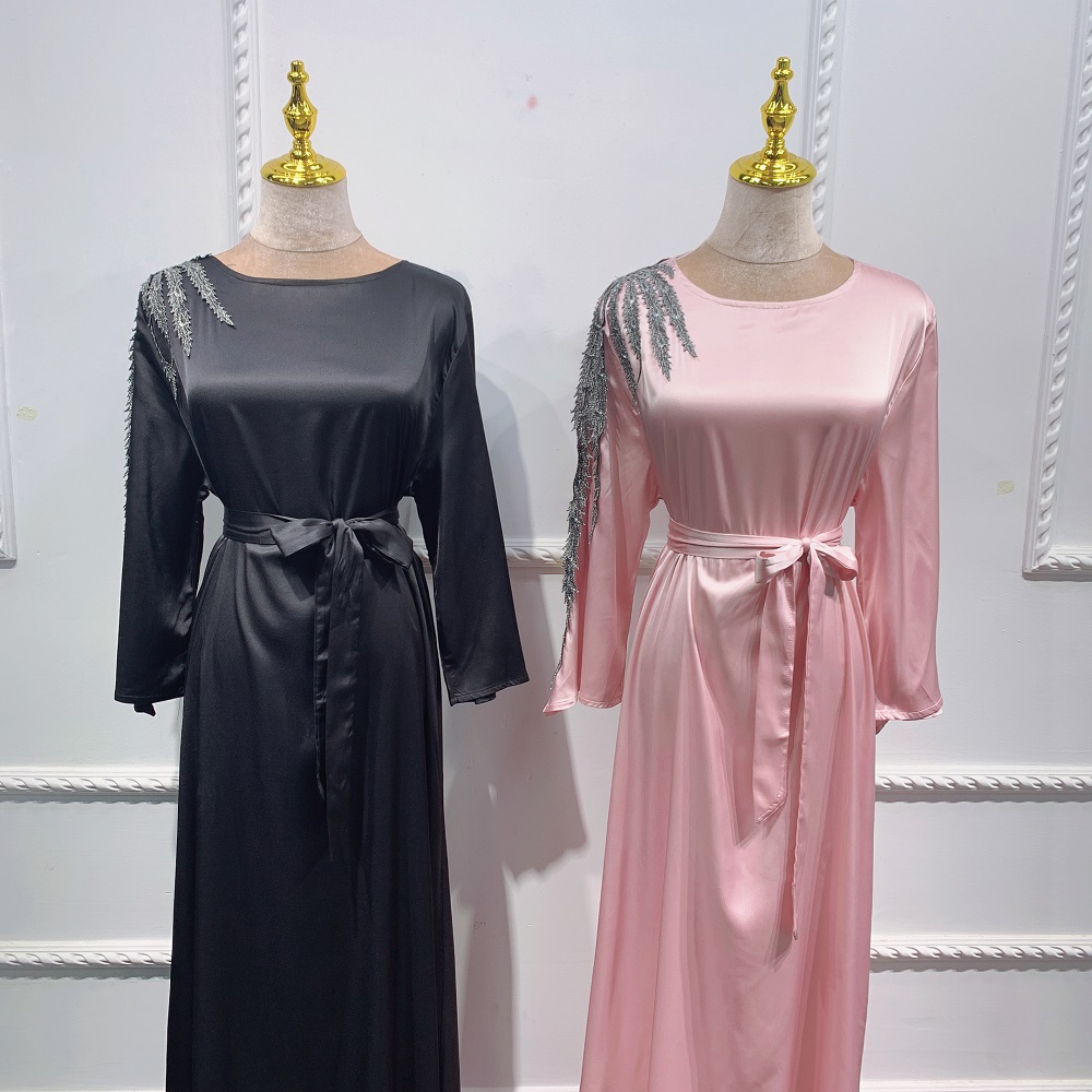 2021 New Modest fashion satin Abaya Muslim women dress in Dubai Islamic Clothing