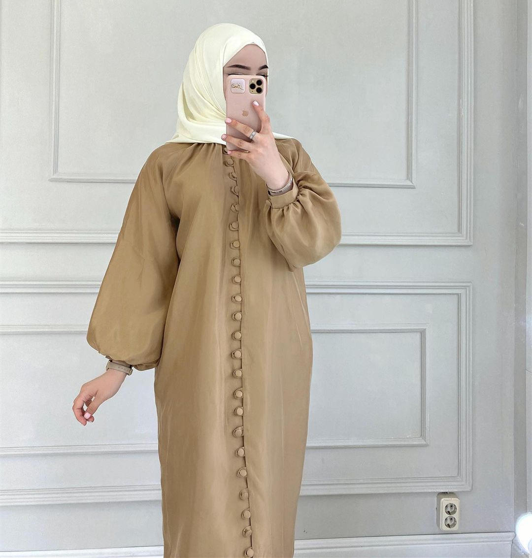 2021 Wholesale Muslim women Customized long sleeve design 4 layers Satin dress Elegant Abaya