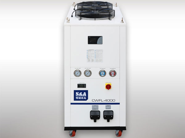 Industrial chiller unit