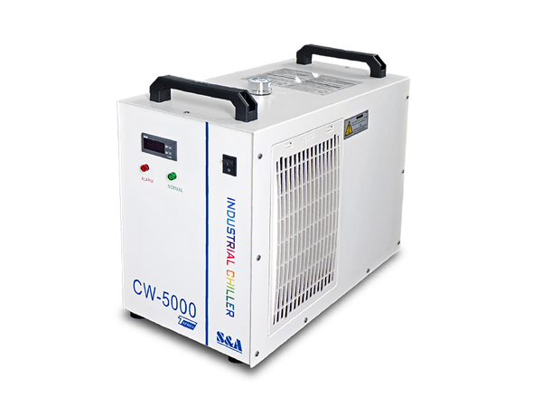 compact industrial chiller unit