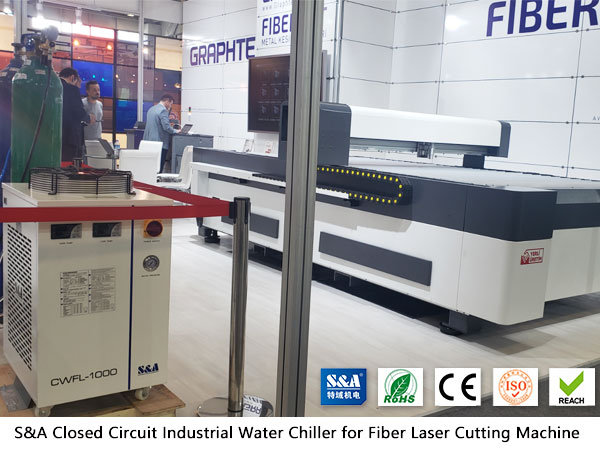 closed circuit industrial water chiller