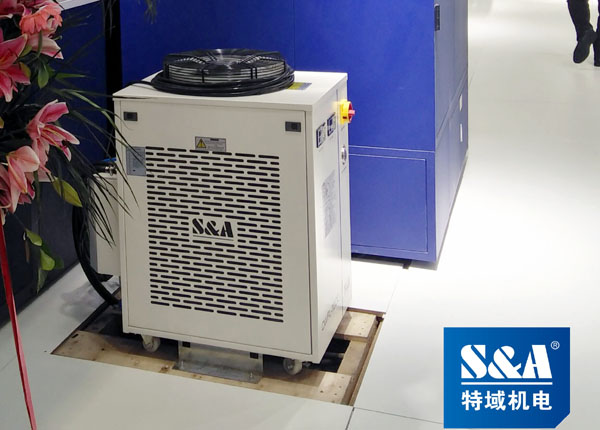  folded laser chiller