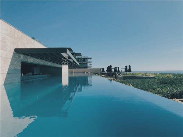 The Infinity Edge Pool