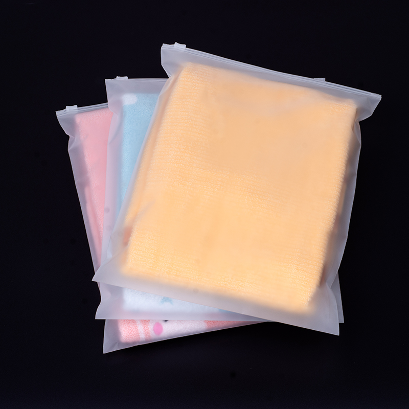 Zip Lock Bag - Zip Lock Poly Bag Manufacturer from New Delhi