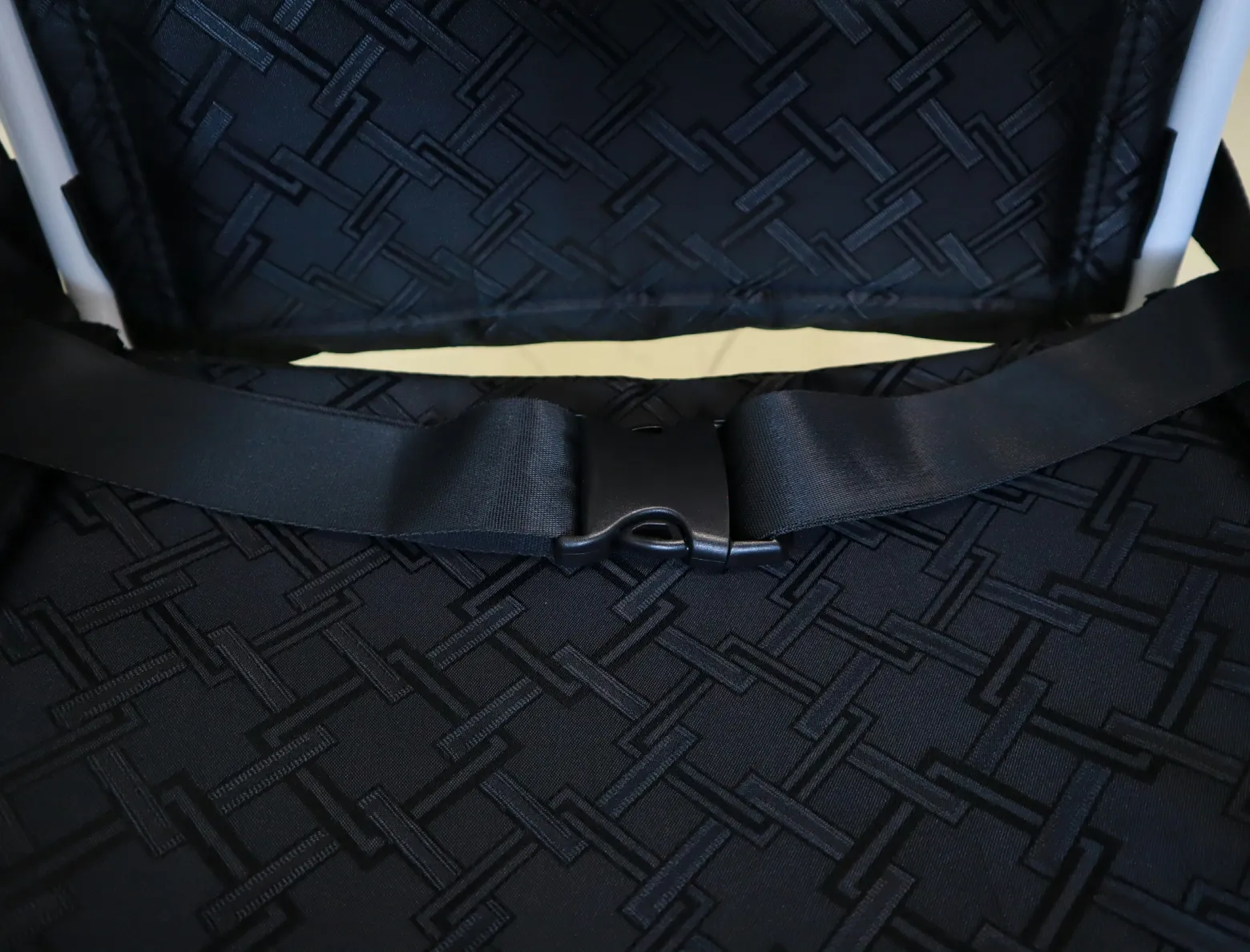 Foldable power wheelchair