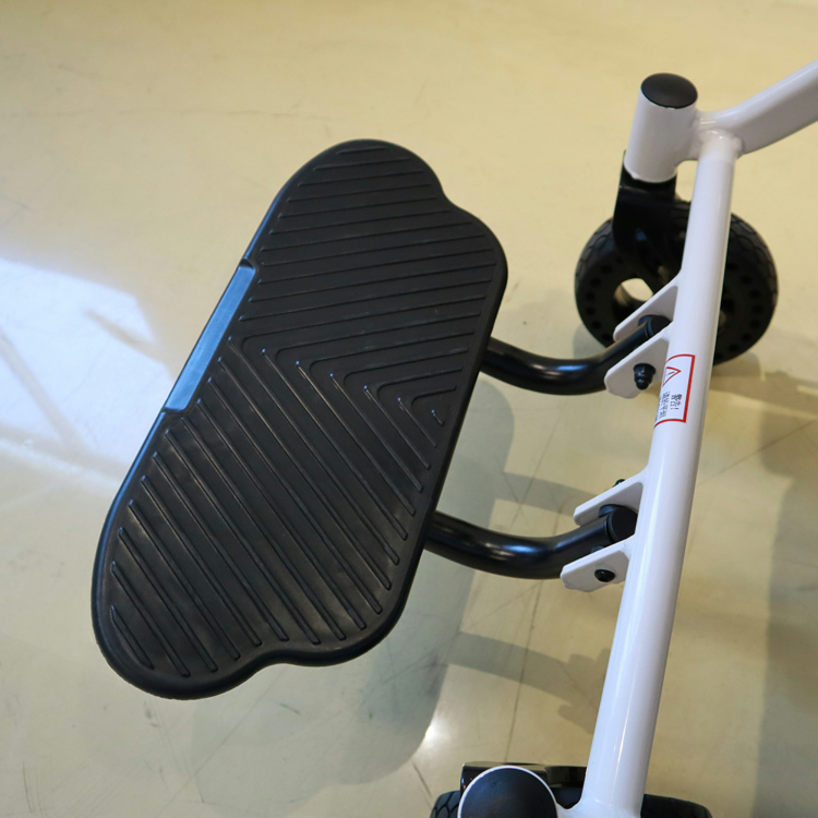 Lightweight electric wheelchair