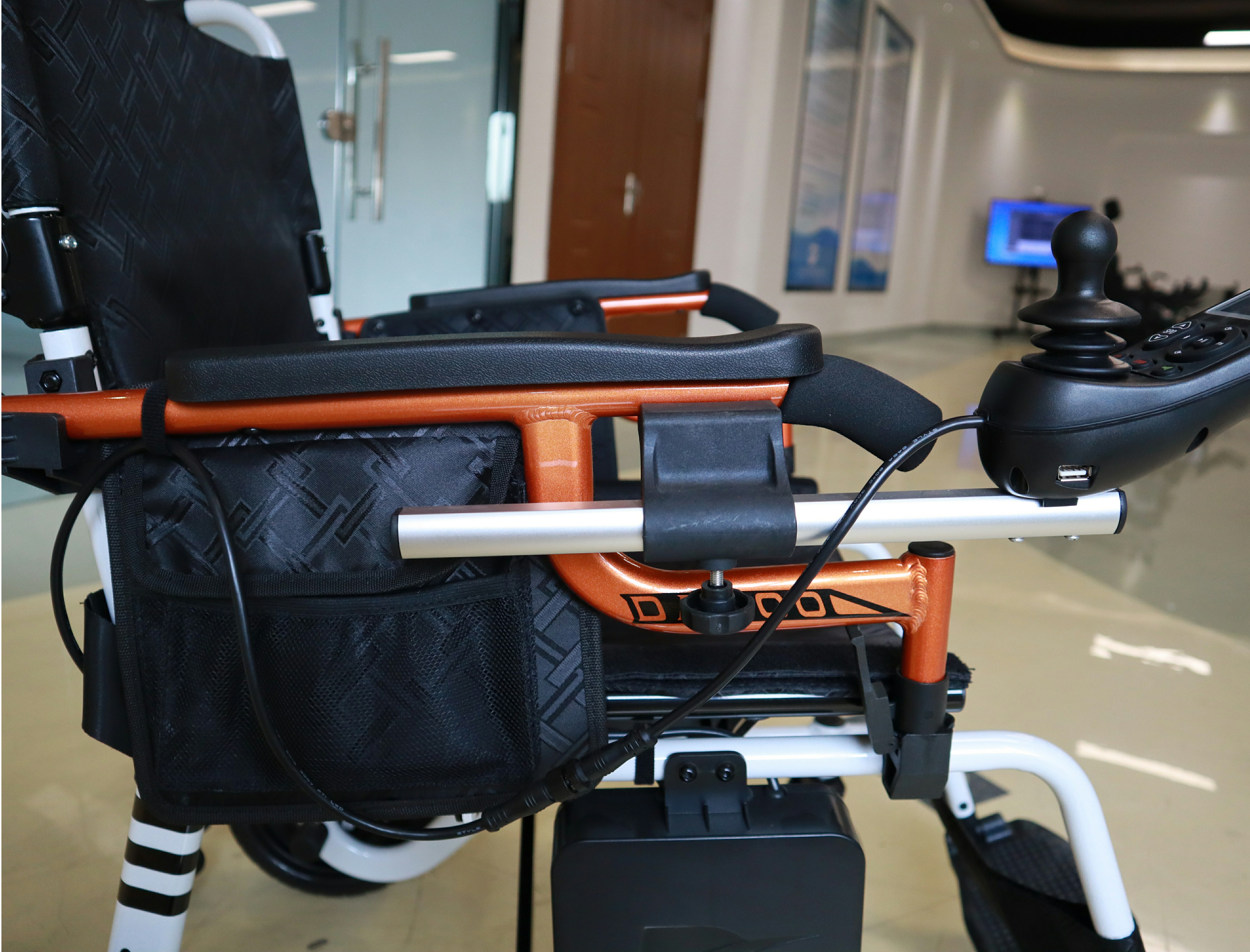 Heavy Duty Electric Wheelchair