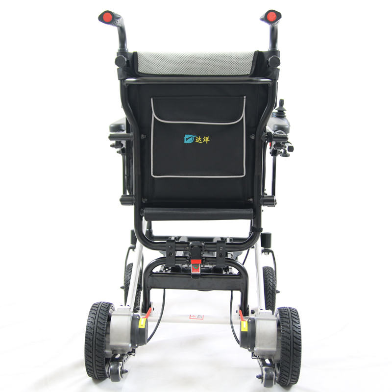 Lightweight electric wheelchair