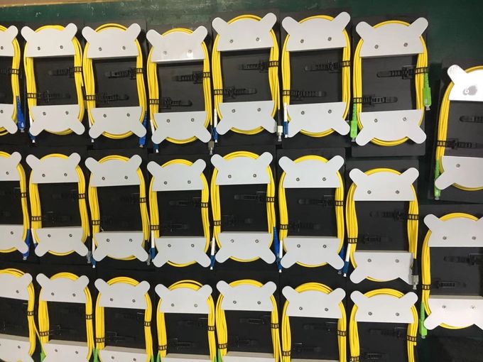 Caja de cable de lanzamiento OTDR Herramienta de fibra óptica para exteriores Conector SC/APC LC/APC 1 km SM 1310/1550 nm 4