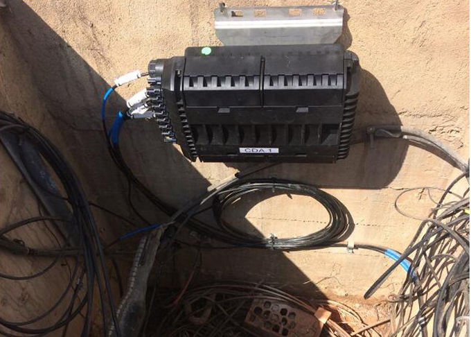 Pipeline Fiber Optic Closure , Splitter Closure Fiber Optik 385*245*130 2