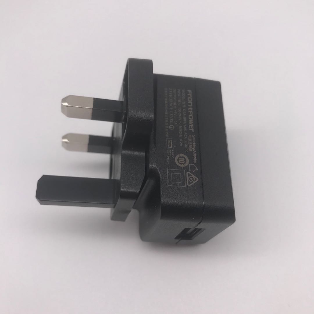 PSB certificated 5V1A USB power adapter charger with Singapore plug for consumer electronics