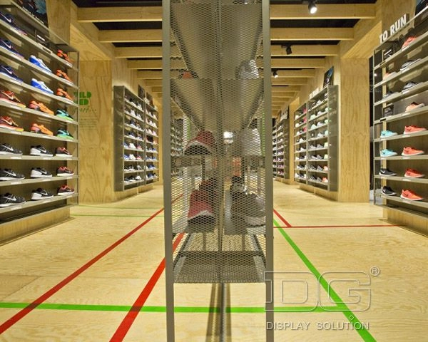 FT65 Ultimo espositore per negozio di scarpe in legno per Nike_