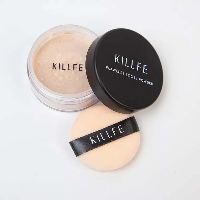 томпақ жалаңаш қысқа шашты брюнетка милф