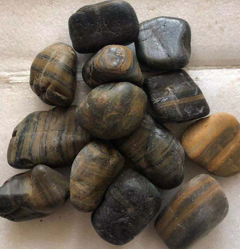  Customized Simple Polished Wooden Rain Flower Stone Pebble manufacturers From China | First Stone 