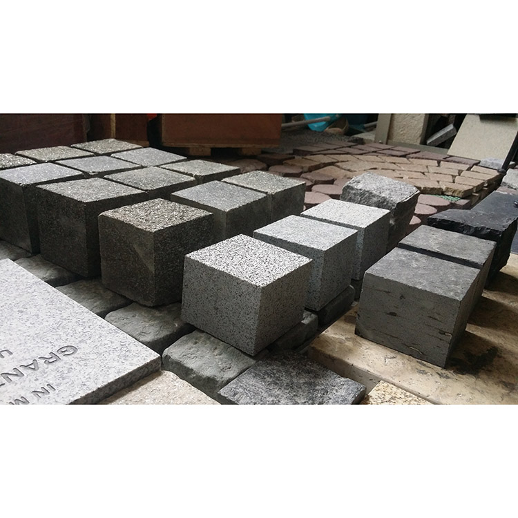 2022-01 Natural  Loose Outdoor Home House Garden Square  All Cut Flamed Surface Black Granite Cobble Cubic Stone Granite