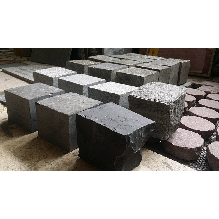 2022-01 Natural  Loose Outdoor Home House Garden Square  All Cut Flamed Surface Black Granite Cobble Cubic Stone Granite